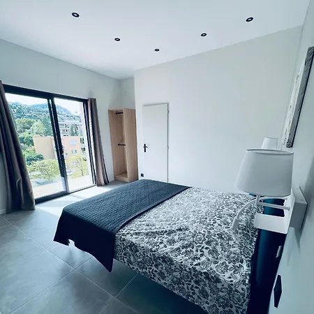 Le Grand Canaille Apartment *